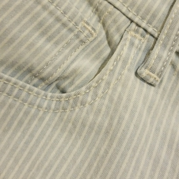 🎃 ➕ Old Navy Railroad Stripe Jeans Sz 16P. - Picture 3 of 7